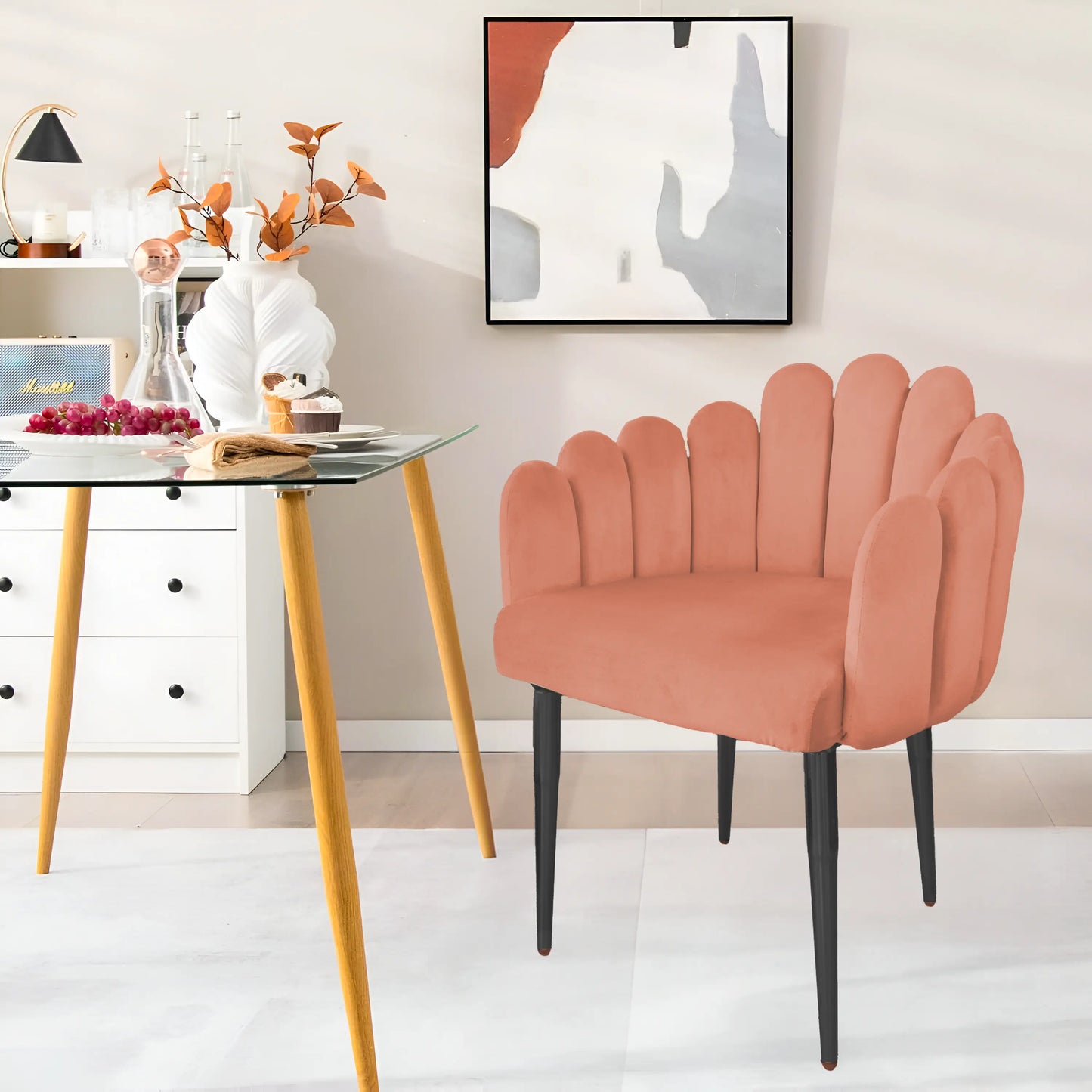 Minimal Chair 11 Fingers